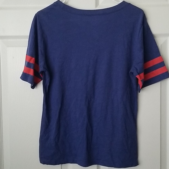 🔥 5/$20 Sale Superman junior's Tshirt XL 15/17 🔥 - Picture 4 of 4
